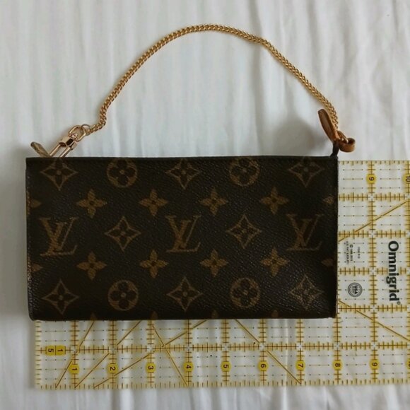 Louis Vuitton Accessory Zip Pouch w/ Removable Chain - Picture 2 of 16